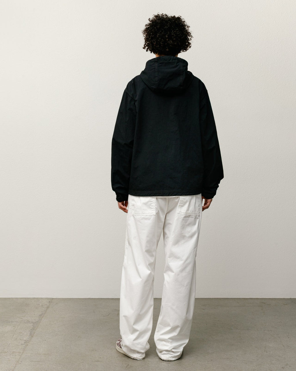 LIGHTWEIGHT HOODED JACKET