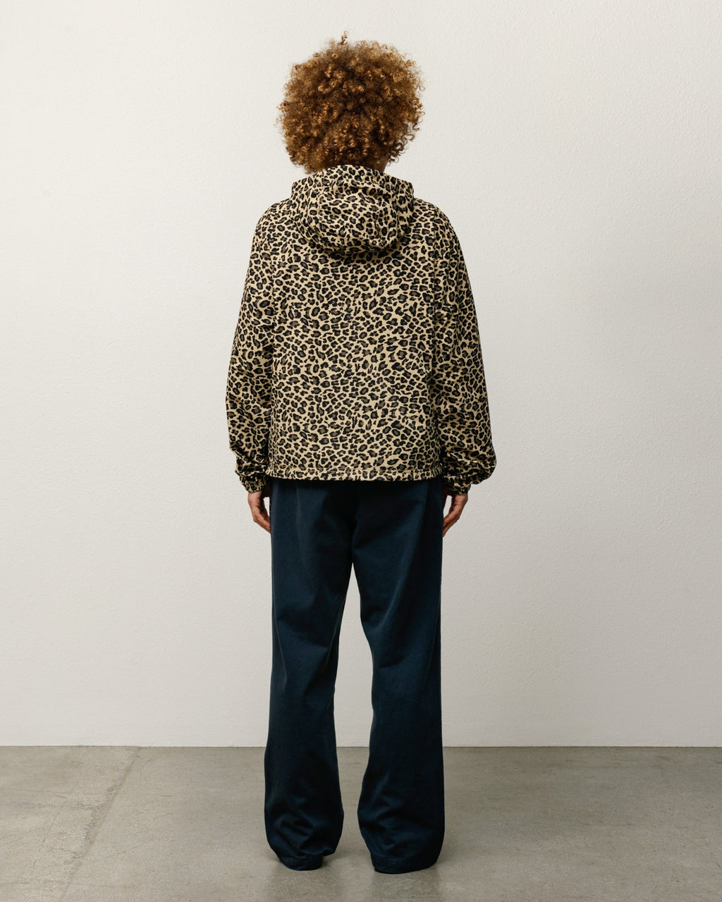 LIGHTWEIGHT HOODED JACKET