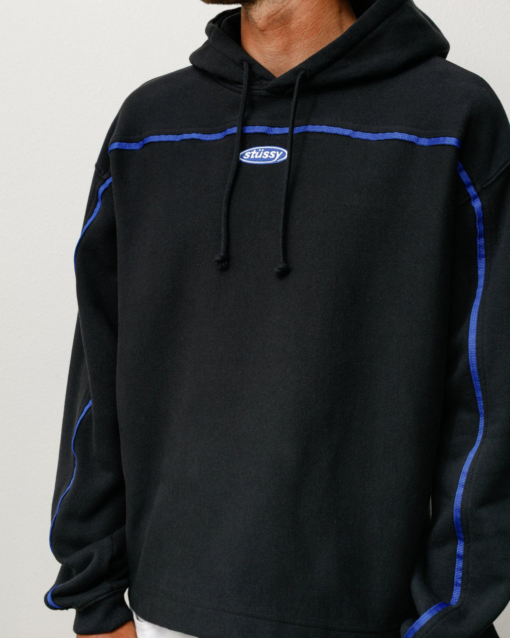 OVAL PULLOVER HOODIE