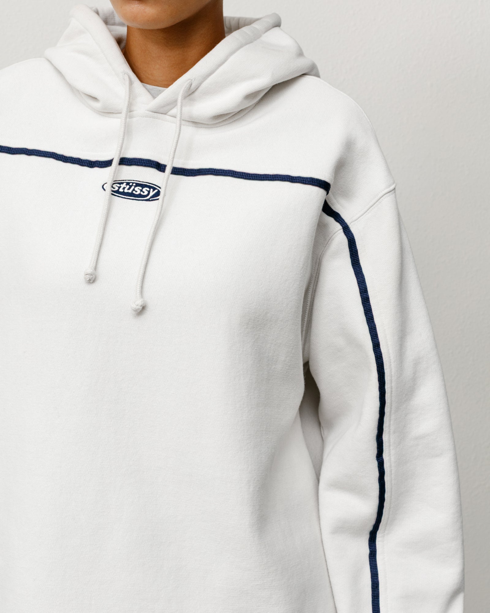 OVAL PULLOVER HOODIE
